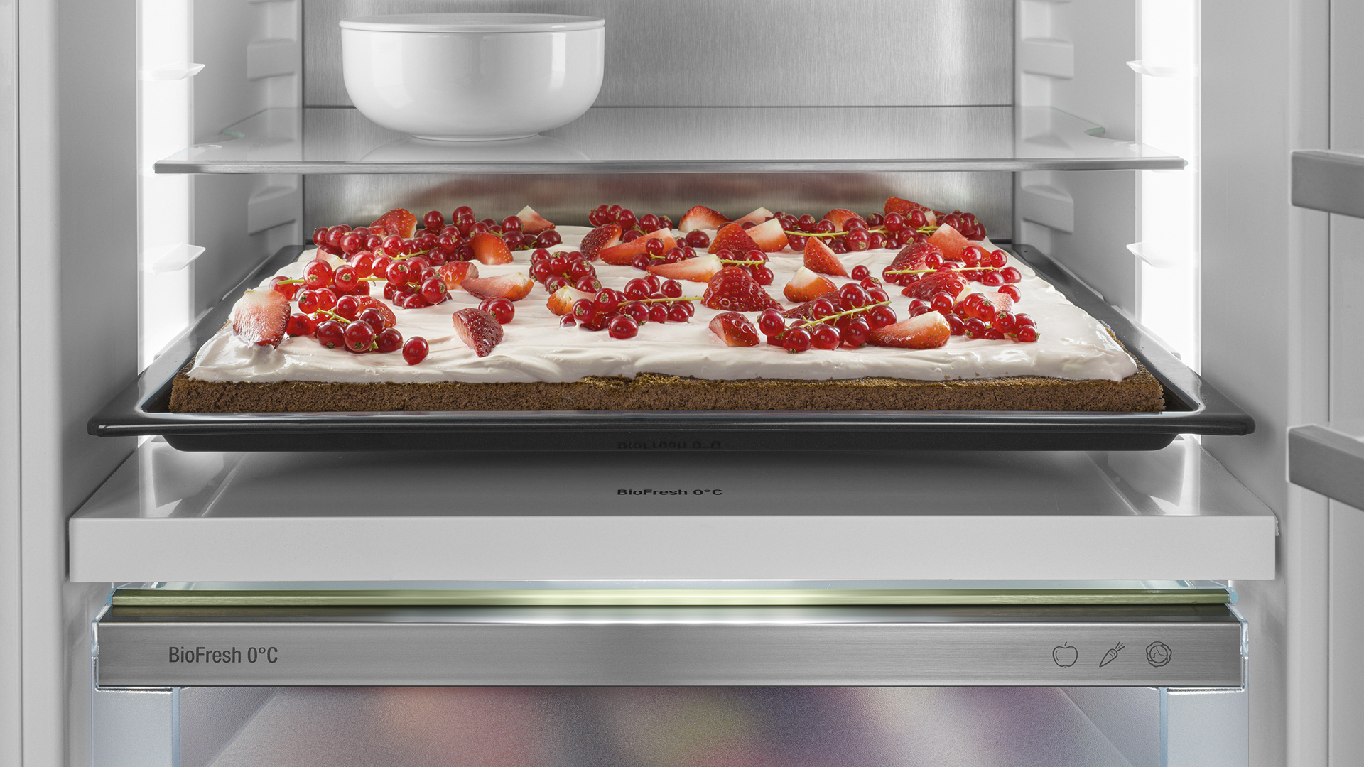 liebherr-CFUL21_Space baking tray
